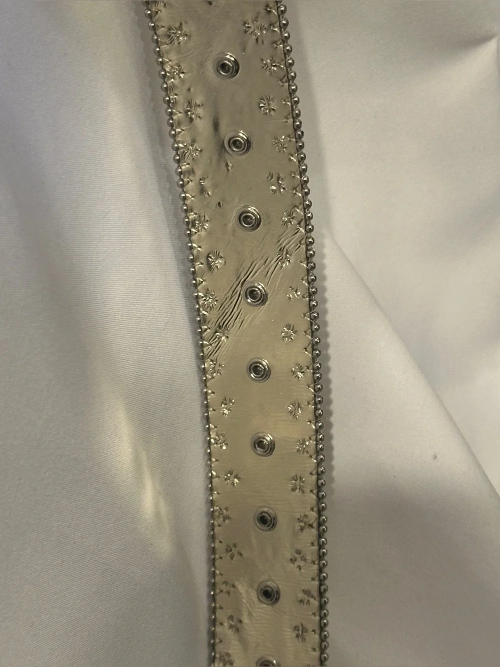 GUESS J Western Gold Studded / Silver Buckle Rhinestone Belt Size Small
